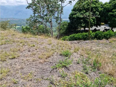 Lote y casalote en venta