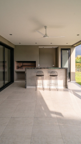 Casa En Venta Premium Alto Verde 3