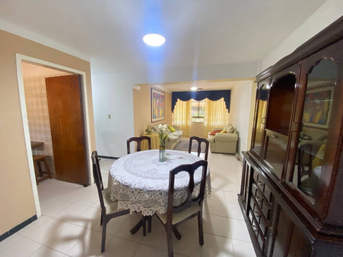 Apartamento En Venta Res. Conlunaca Centro De Charallave