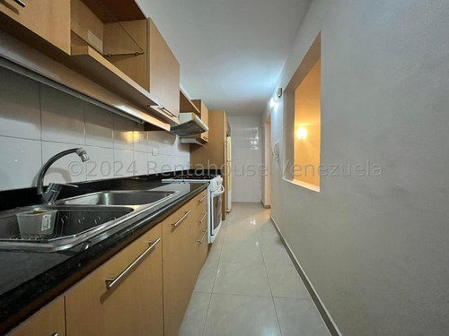 Apartamento En Alquiler En Colinas De La Tahona, 92m2 3h, 2b, 2p Mls 25-14016