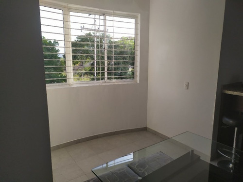 Imagen 13 de 15 de Apartamento En Res. Puerta Real, Lema-482