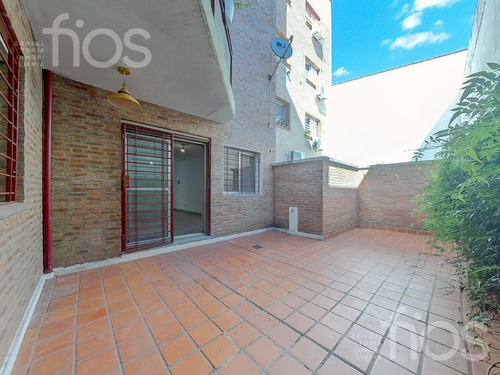 Venta -dos Dormitorios- Dos Patios- Pichincha