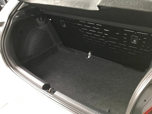 Imagen 8 de 14 de Volkswagen Polo 1.6 Msi My22