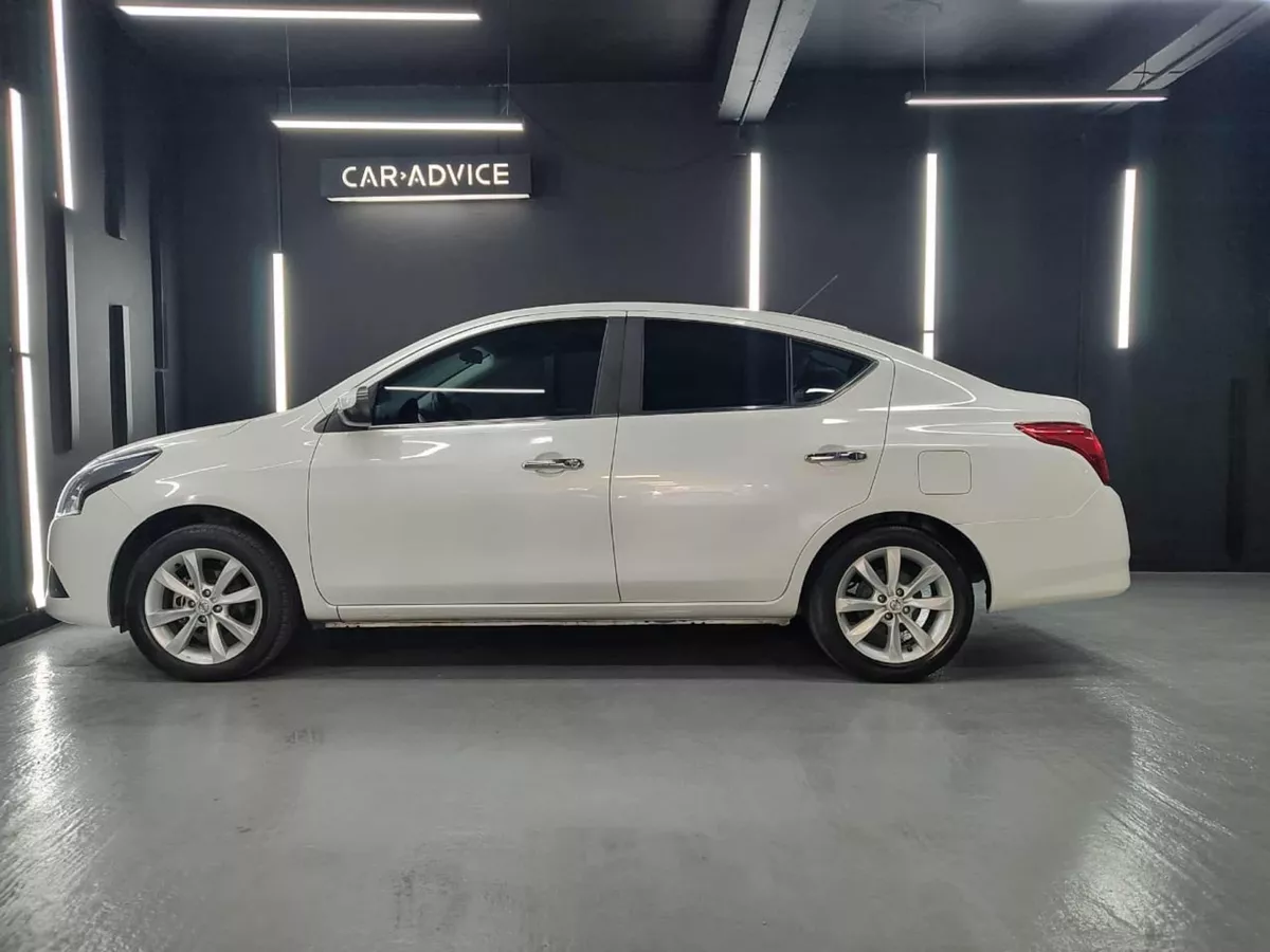 Nissan Versa 1.6 Advance