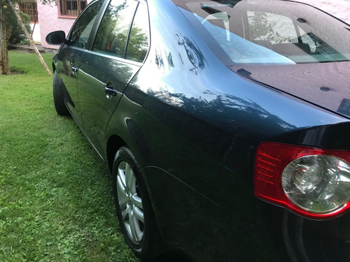 Volkswagen Vento 2.5 Advance Tiptronic 170cv 2009