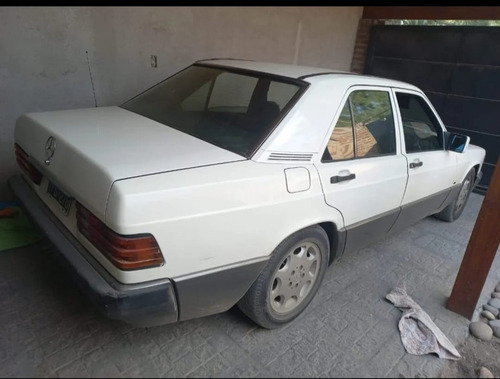 Mercedes-Benz 190 2.0 E