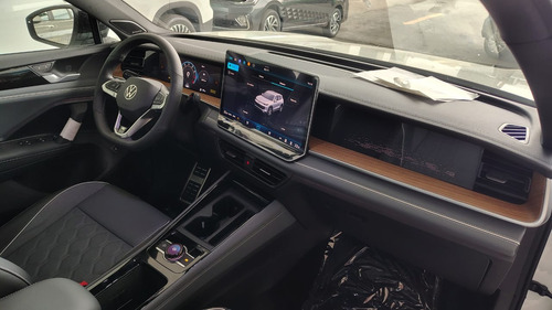 Volkswagen Tiguan 1.4 Tsi R-Line Dsg7