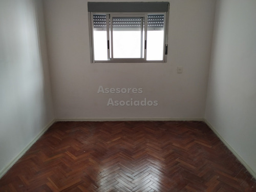 Apartamento De Dos Dormitorios Con Patio