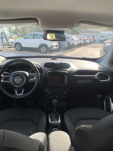 Jeep Renegade 2019. Clean Carfax