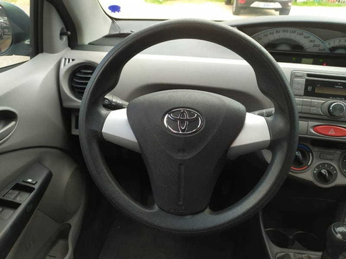 Toyota Etios 1.5 Xs Sedan 16v Mec