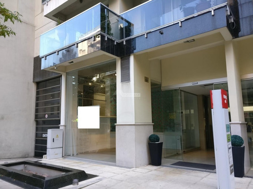 Local Pocitos Alquiler Cavia Y Lazaro Gadea 60m En Paseo De Compras Que Conecta Con Av. Brasil!