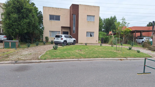 Casa En Venta En Barrio San Francisco Villanueva Tigre