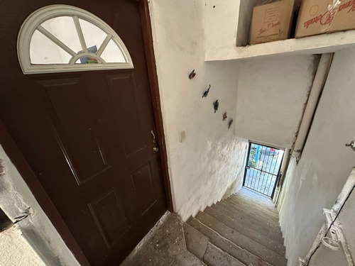 Edificio Para Remodelar! Col. 1o De Mayo | Pto. Vallarta Excelente Inversión!! 2 Departamentos, Con Opción A Un Tercero. Excelente Ubicación!