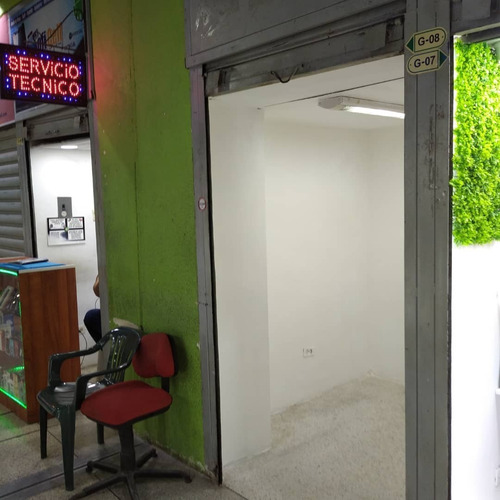Imagen 2 de 2 de Se Alquila Local Cc Freemarket Planta Baja