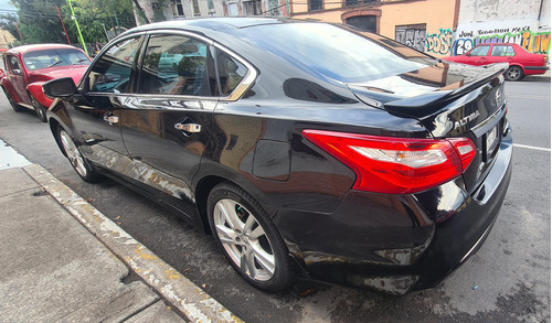 Nissan Altima 2.5 Advance Navi Cvt