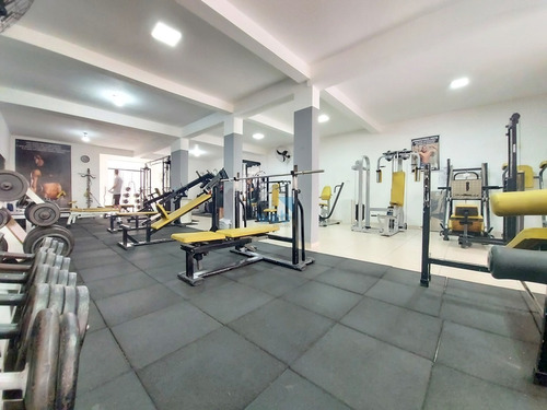 Imagem 10 de 27 de Excelente Imóvel Comercial Com Aproximadamente 300 M² De Área Construída À Venda No Bairro Tatuquara Em Curitiba! - V000364 - 70317808