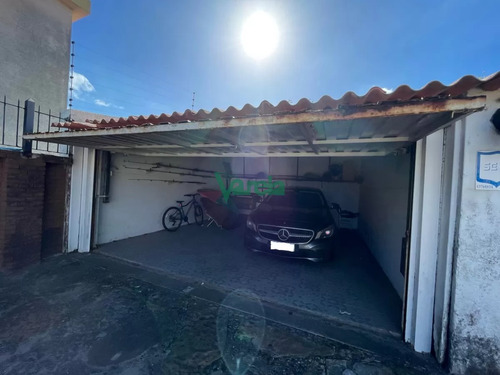 Venta Casa En Atlantida, 4 Dorm, 3 Baños, Estufa Leña, Vista Al Mar