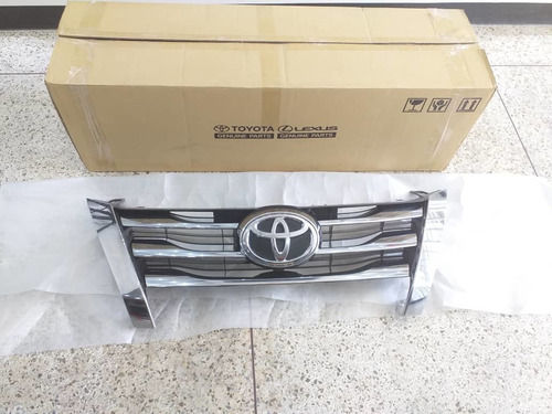 Parrilla Delantera Fortuner Dubai 2016-2020