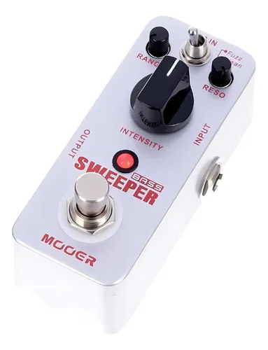 Pedal Efecto Bajo Fuzz Tipo Bassball Mooer Sweeper C