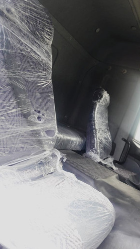 Scania P114 330, 4x2, Branco, Ano 2000