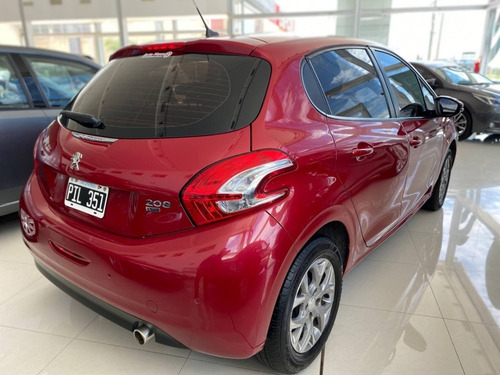 Imagen 5 de 5 de Peugeot 208 Allure 2015 83000km
