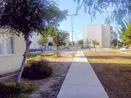 Depto Casi Nuevo Con Luz Natural Y Buena Conectividad
