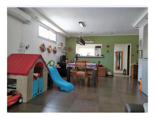 Imagen 6 de 14 de Ph Venta 2 Dormitorios 1 Baño Terraza Balcón 165.34 Mts 2 Totales 85.35 Mts 2 Cubiertos - Berisso