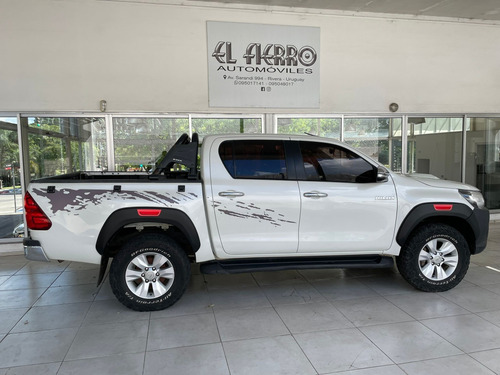 Toyota Hilux Automática 4x4