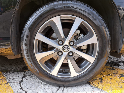 Toyota Prius 1.8 Premium Cvt