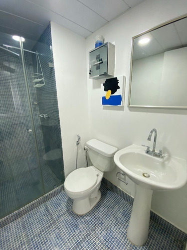 Imagen 9 de 15 de Apartamento En Alquiler Lecheria C.r Marina Mar