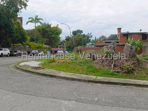 Ana Torres. Terreno En Venta 258843 En Sorocaima