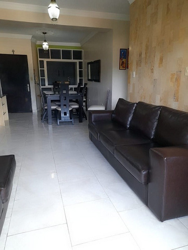 Imagen 14 de 28 de Fernando Guerrero Vende Apartamento, Frente Al C.c. Garibaldi Valencia.