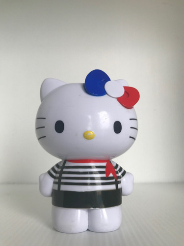 Hello Kitty Mimo Francesa Exploradora France Unica 