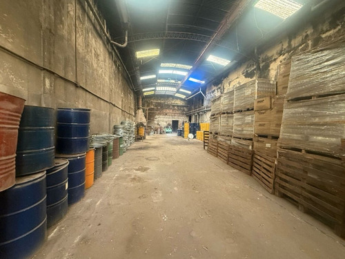 Venta Galpon Industrial Mataderos 1155mts Cubierto