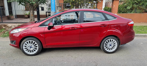 Ford Fiesta Kinetic 1.6 Titanium Powershift 120cv