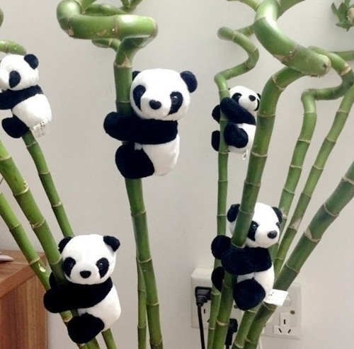 Urso Ursinho Panda 10cm Que Agarra Lembrancinha Festa Evento