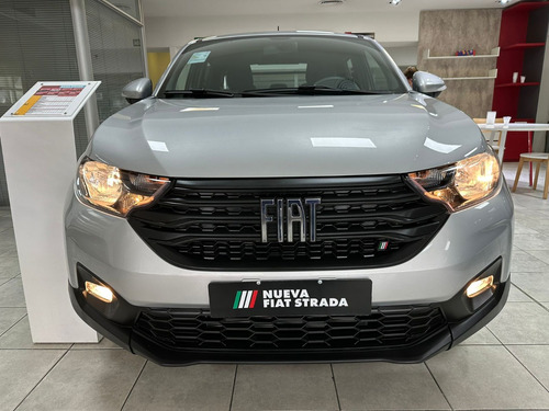 Fiat Strada 1.4 8v Freedom Cd