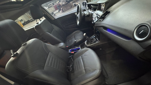 Ford Fiesta Kinetic 1.6 Titanium Powershift 120cv