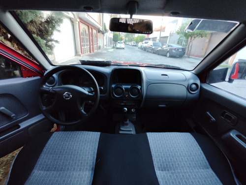 Nissan NP300 2.4 Pick-up Dh Mt