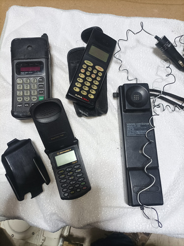 Lote De 4 Teléfonos Antiguos 