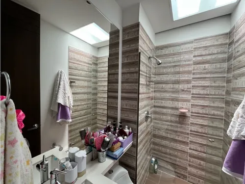 Penthouse Sector Las Lomas -poblado 165 Mt2- 3 Alcobas- Unidad Complet