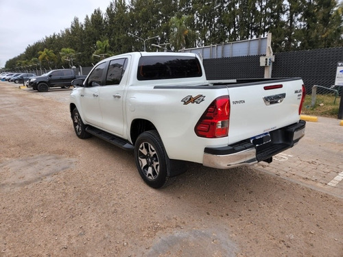 Imagen 6 de 9 de Toyota Hilux 2018 2.8 Cd Srx 177cv 4x4 At