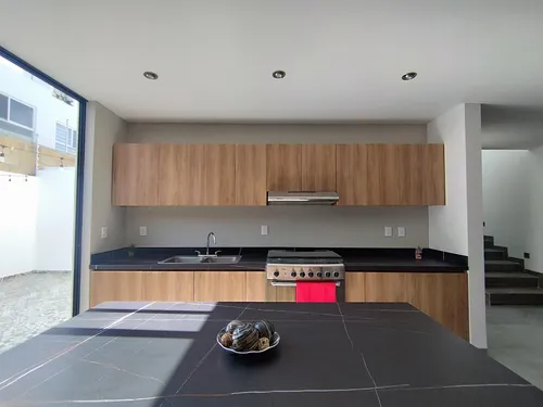Casa En Venta Con Recamará En Planta Baja Fracc El Cielo León Gto. Zona Norte