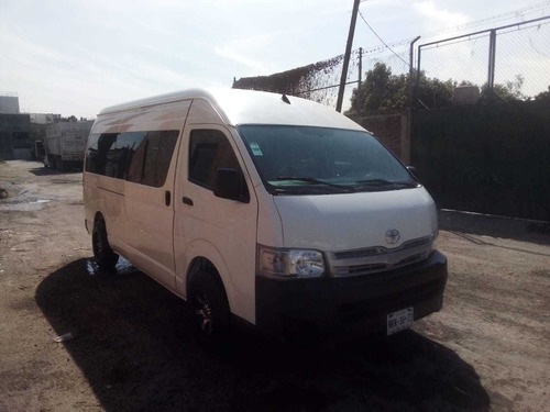 Imagen 4 de 11 de Toyota Hiace Pasajeros