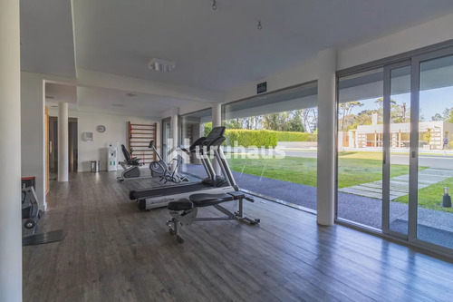 Alquiler Apartamento Dos Dormitorios Punta Del Este Edificio Rincon Del Bosque