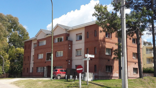 Imagen 22 de 30 de Alquiler Pinamar Disponible Marzo Y Semana Santa 3 Ambientes Oportunidad Con Pileta Y Parrilla