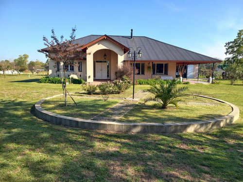 Excelente Casa Quinta A La Venta En Mercedes -apta Credito