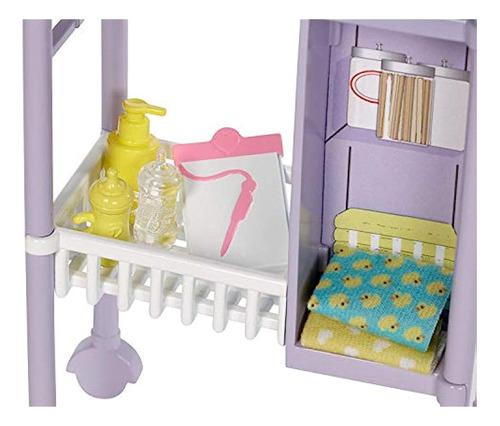 Barbie Carreras Baby Doctor Playset