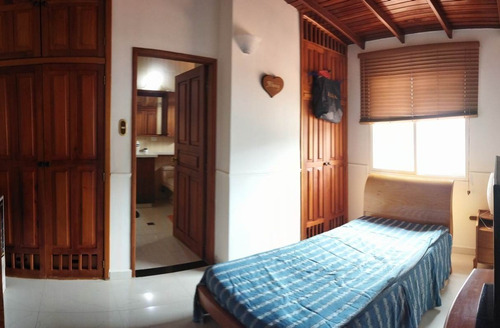 Imagen 10 de 10 de Townhouse En Venta Juanico, Urb. Villas Victoria