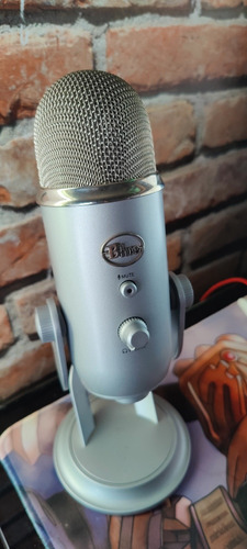 Micrófono Blue Yeti Silver